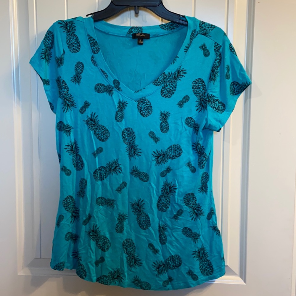 Cupio pineapple t shirt medium